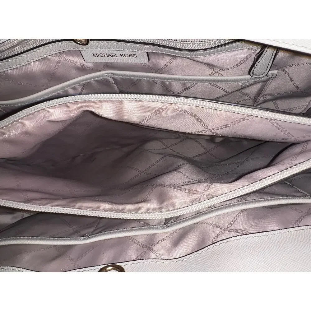 Michael Kors Jet‎ Set Large Tote Bags
